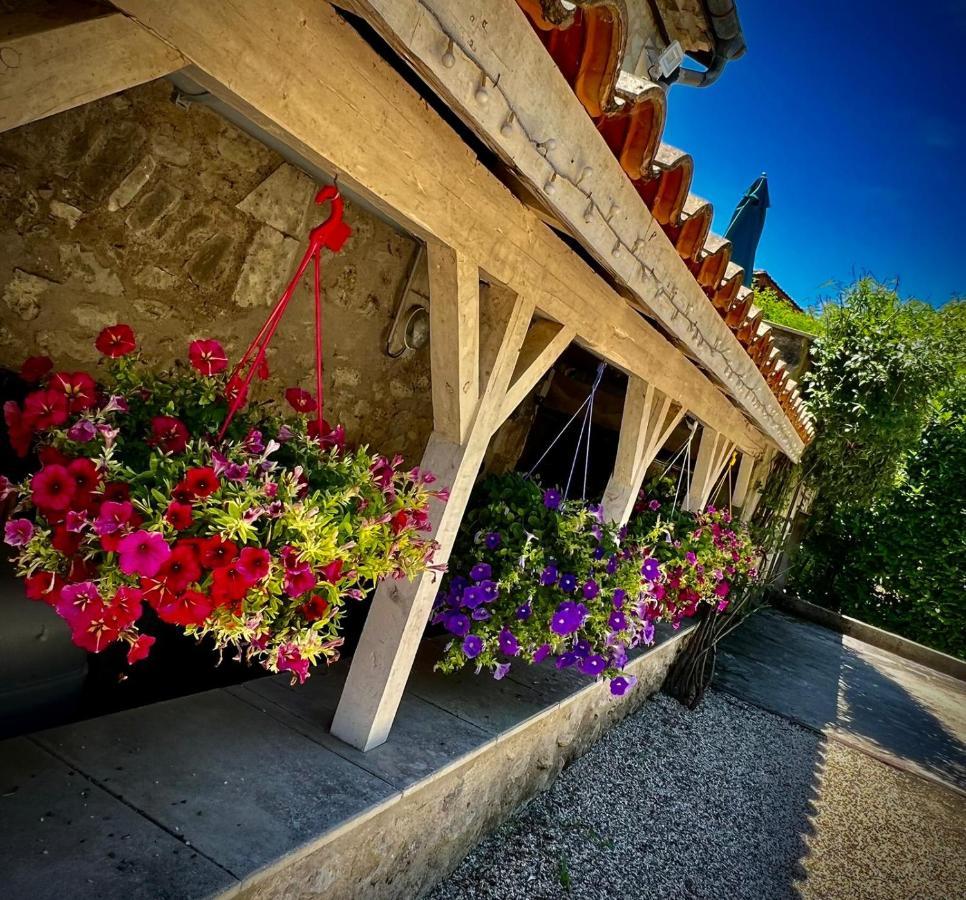 Domaine Des Deux Rivieres Bed & Breakfast Meilhan-sur-Garonne Eksteriør bilde